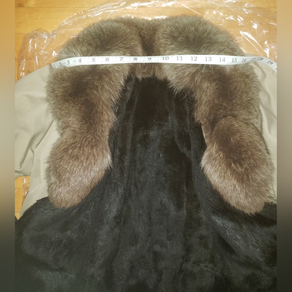 VTG Saks Fifth Avenue fox fur collar sheared fur lining nylon trench coat - Picture 9 of 16